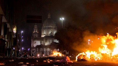 joselia costandrade aneiro-contra-o-aumento-da-passagem-de-onibus-na-regiao-da-candelaria-centro-da-cidade-acaba-em-violencia-apos-repressao-da-policia-1371195745286_1920x1080